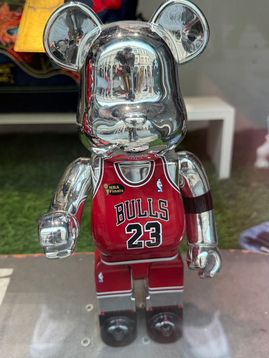 BEARBRICK x Chicago Bulls #23 (Chrome Silver)